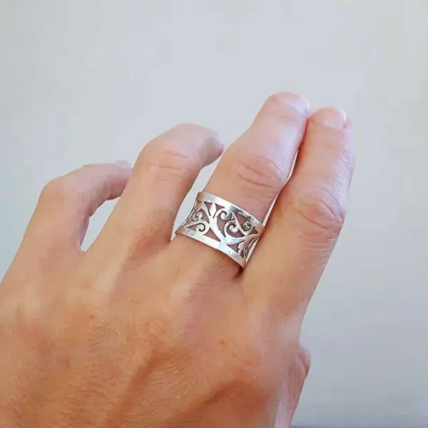 Bague en argent ajouré