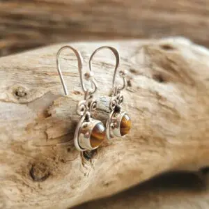 Petites boucles d'oreilles oeil de tigre