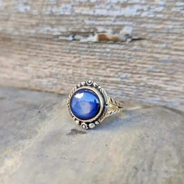 Bague en saphir étoilé argent