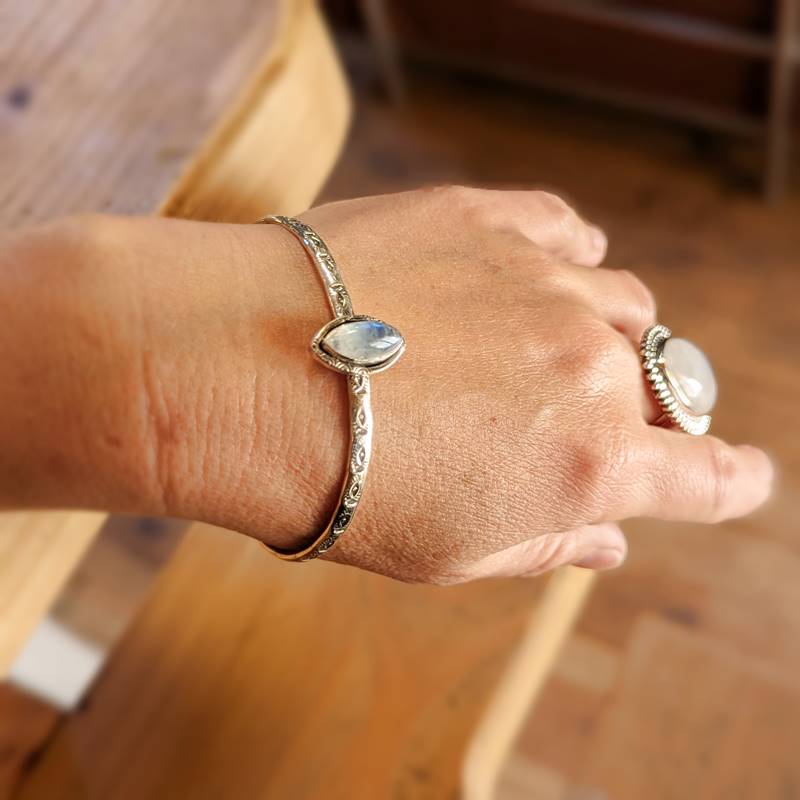 Bracelet pierre de lune argent - OMYOKI bijoux de créateur