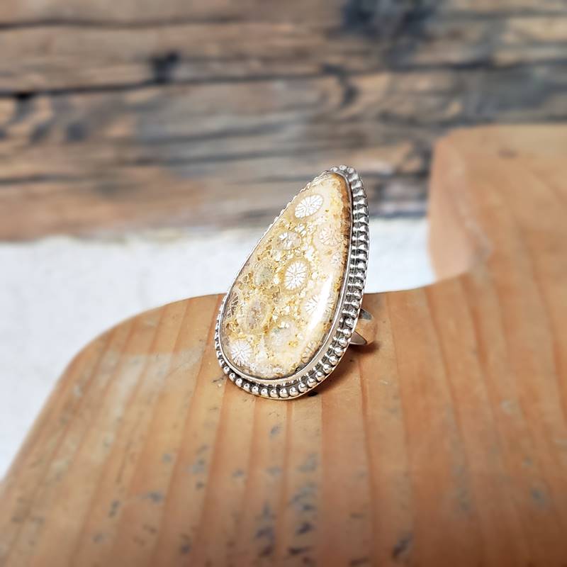 Bague en corail fossile Bague en corail fossile
