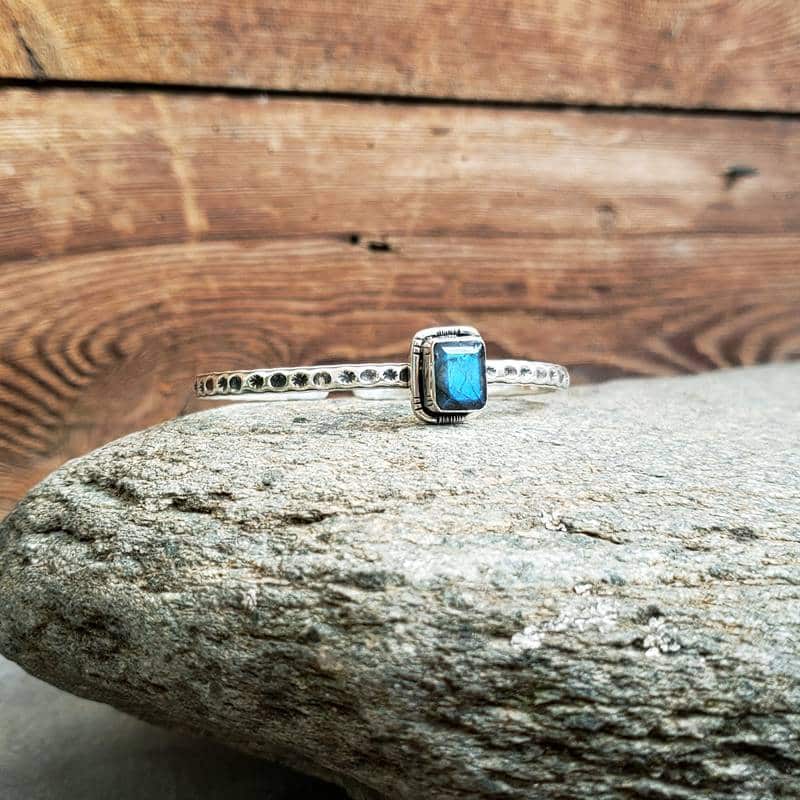 Jonc labradorite argent PROTECTION Jonc labradorite argent PROTECTION