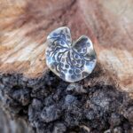 Bague artisanale en argent nénuphar