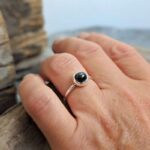Bague argent et saphir noir