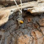 Petit pendentif ethnique oeil de tigre